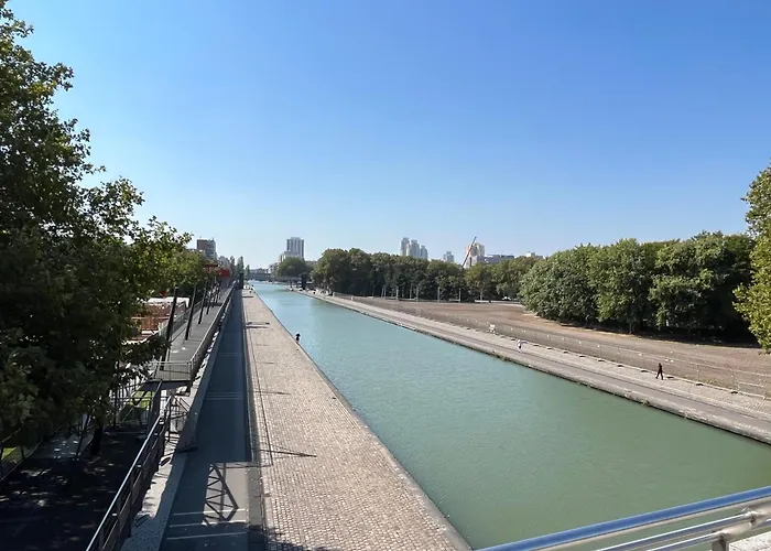 Number 15 Apartment *