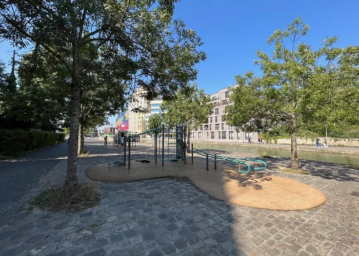 Apartment Number 15 *