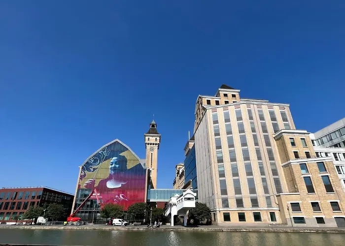 Apartment Number 15 *